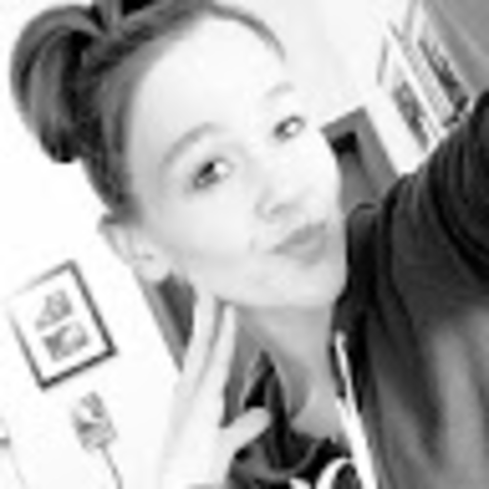 Meet your Posher, Kayce